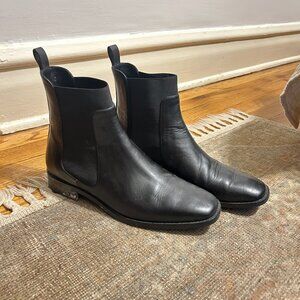 Everlane Italian black leather Square Toe Chelsea boot size 10
